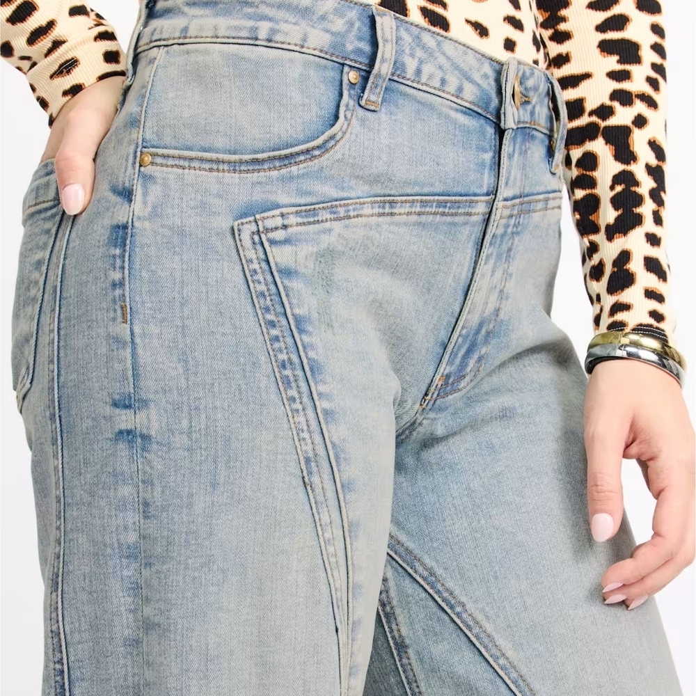 Kut from the Kloth High Rise Wide Leg Jean; EUC; Size 10 - Picture 3 of 7